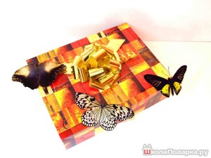 Что-подарить-жене-коробка-с-бабочками
