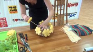 Мастер-класс: как сделать ананасовый букет в подарок