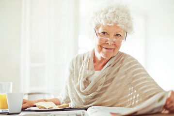 Что подарить женщине на 75 лет